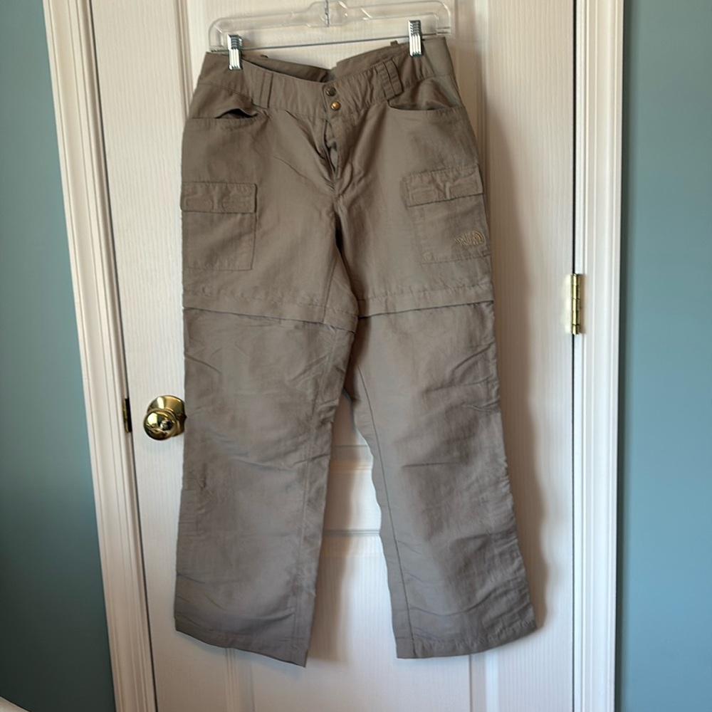 North Face convertible pants / shorts - size 8 short